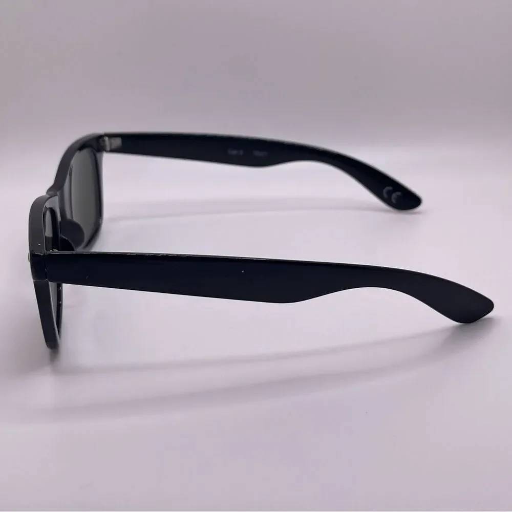 Black Wayfarer Silhouette Sunglasses with Green Lenses Unisex